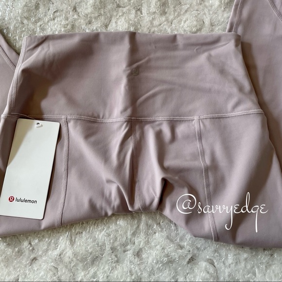 lululemon Wunder Under 23” Crop - Picture 4 of 8